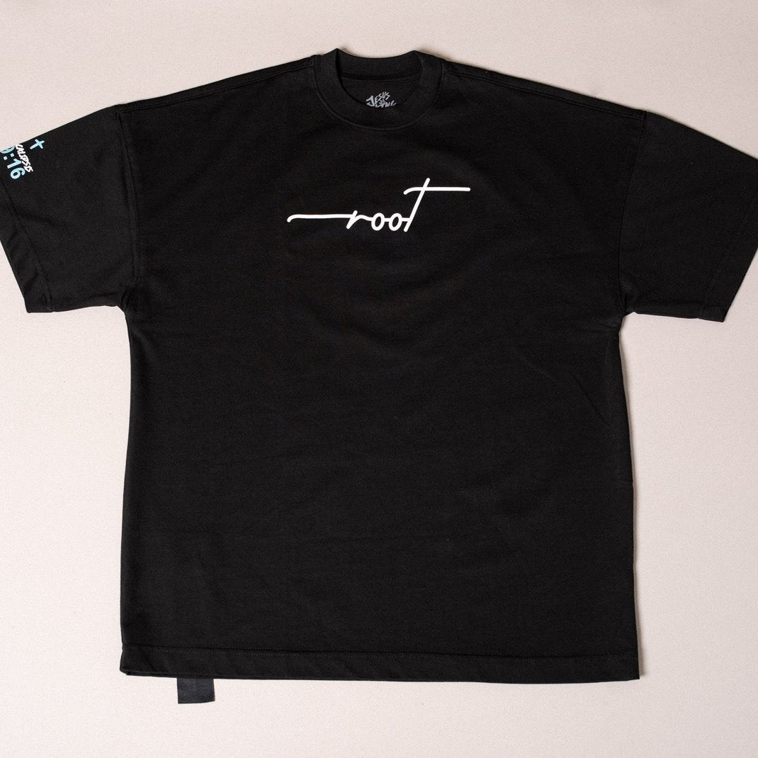 T-Shirt Oversize Negra Ref. JESUS IS KING