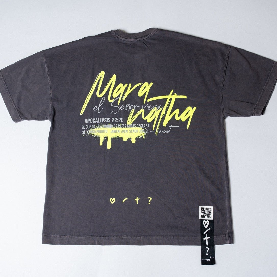 T-Shirt Oversize Negra Ref. MARANATHA