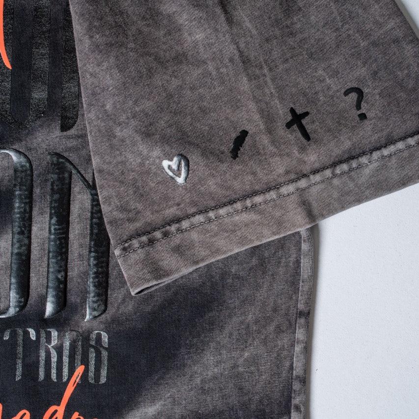 T-Shirt Oversize Negra Ref. NUEVA CRIATURA